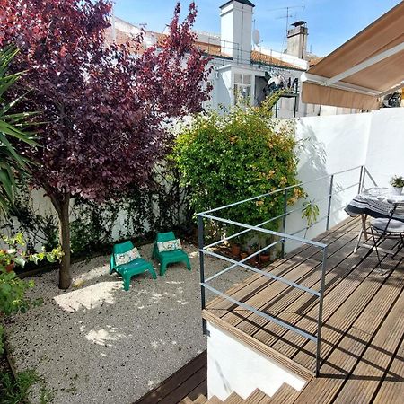Apartment With Private Garden - Central Location Лиссабон Экстерьер фото